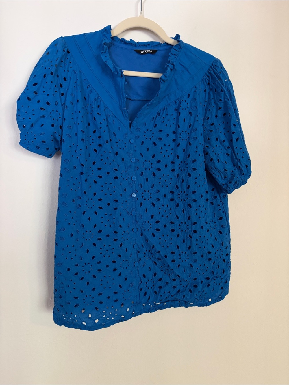 Blue Eyelet Puff-Sleeve Cotton Blouse